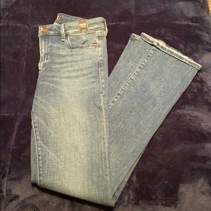 NWT! Abercrombie & Fitch Low Rise Skinny Boot Jean